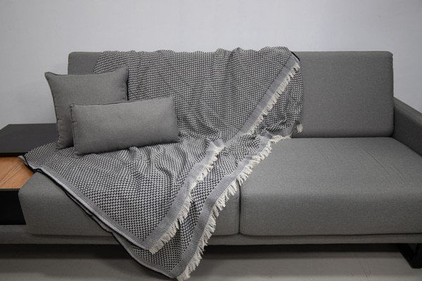 MANTA-PARA-SOFA-DECORATIVA-HEDRONS-MONTREAL-PRETO-200X145CM