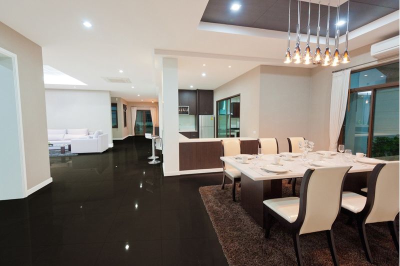PORCELANATO-DELTA-70X70-NERO-POLIDO-RETIFICADO-MT-A-196