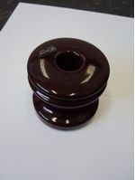 Isolador-Porcelana-Fio-Luz-76x80mm