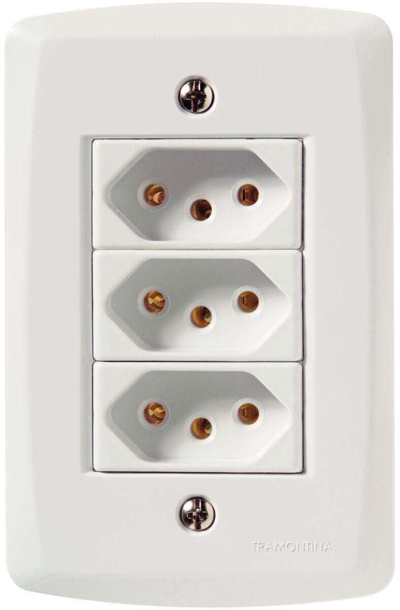 TOMADA-TRAMONTINA-TRIPLA-20A-250V-2-POLOS-E-1-TOMADA-LUX2-57145-079