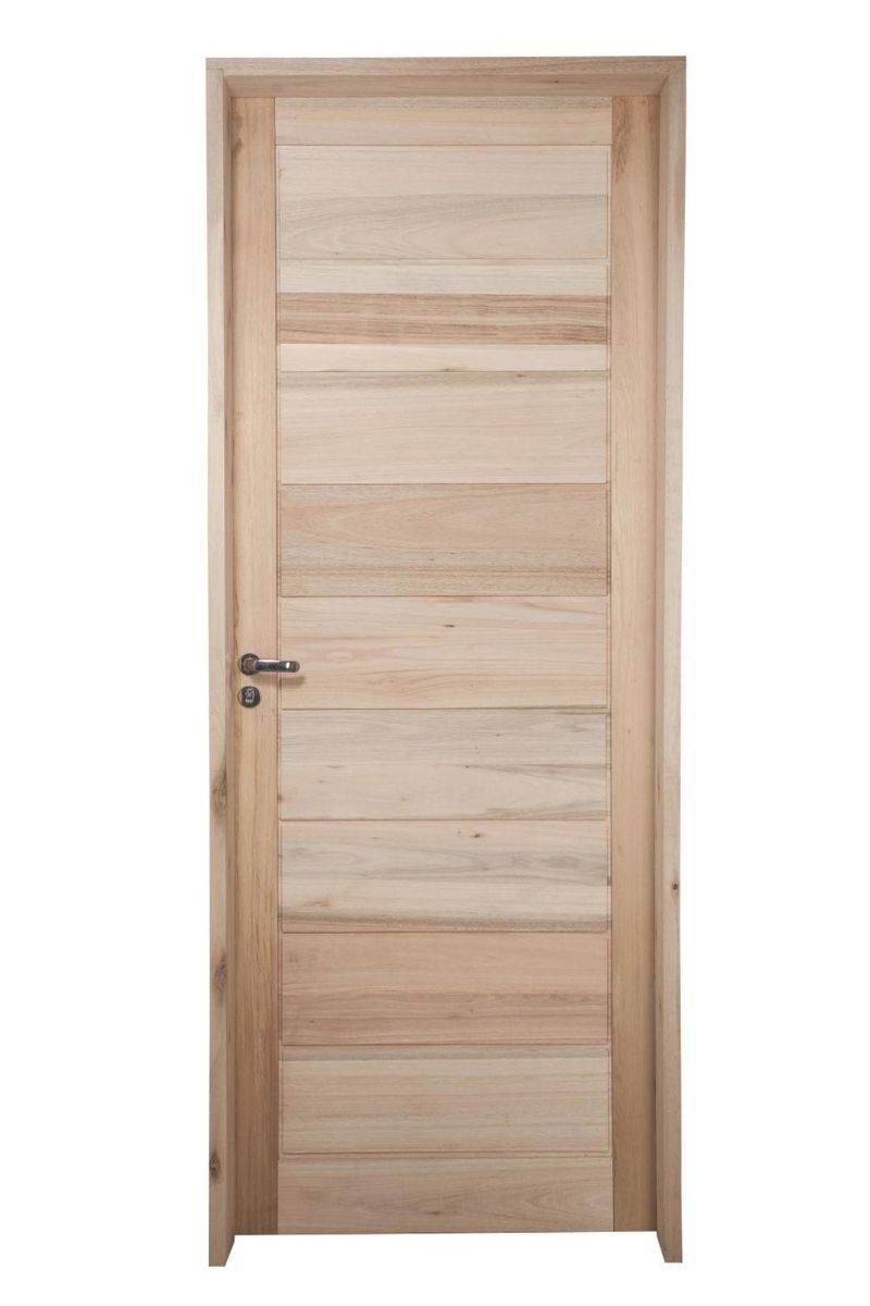 PORTA-DE-MADEIRA-EUCALIPTO-MONTADA-GRANTOK-BBB-6812-85X214X10-ESQUERDA