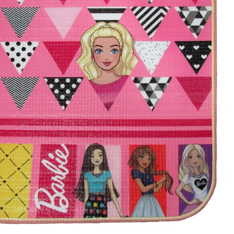 TAPETE-JOLITEX-INFANTIL-RECREIO-MATTEL-BARBIE-120X180M