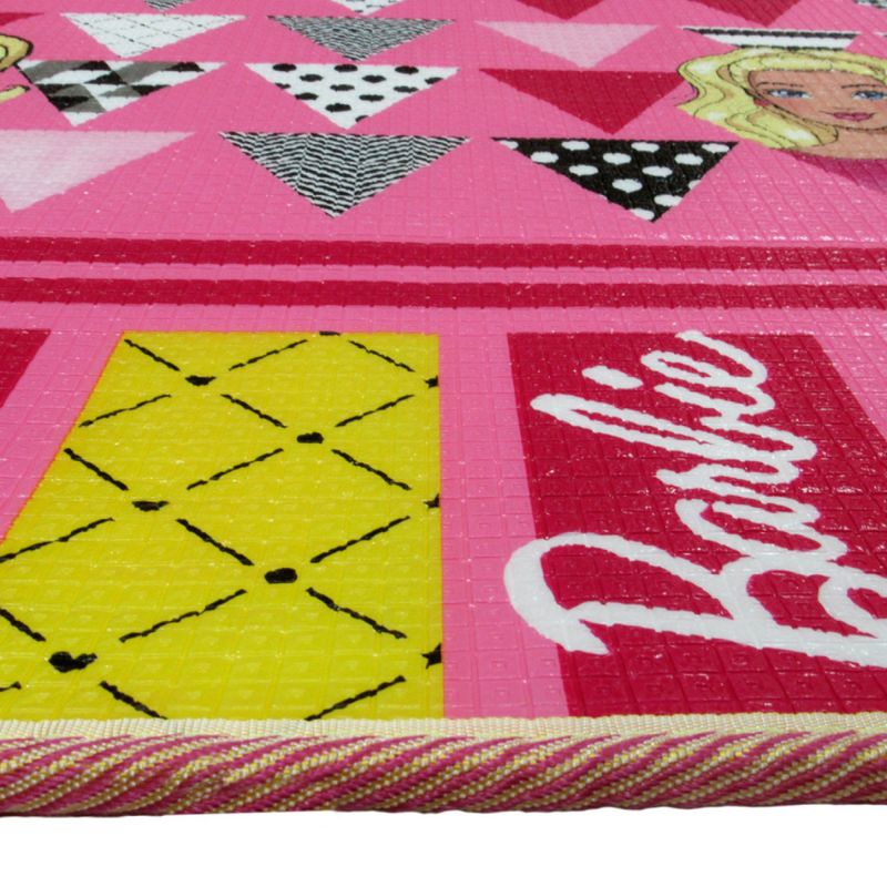 TAPETE-JOLITEX-INFANTIL-RECREIO-MATTEL-BARBIE-120X180M