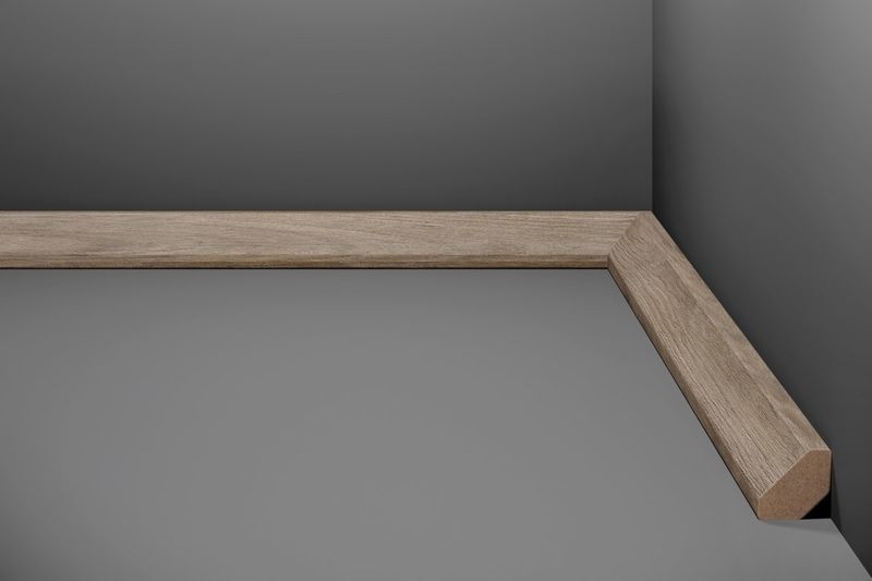 Cordão Para Piso Laminado Eucafloor Estilo Cor 18 2,40m-ns_163793_1