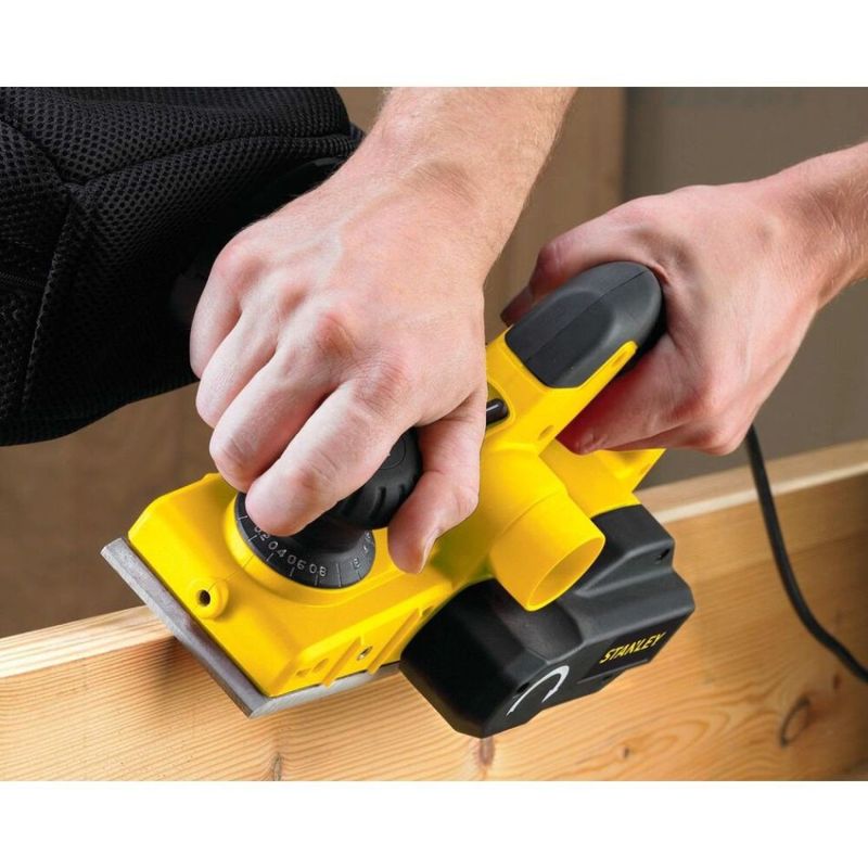 PLAINA-ELETRICA-STANLEY-750W-127V