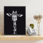 QUADRO-DECORATIVO-E2G-DESIGN-BARCELONA-GIRAFA-PB-40X50CM