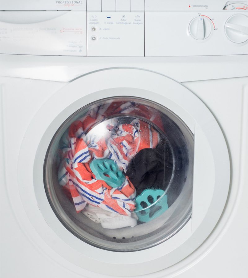 KIT-OIKOS-2-REMOVEDORES-DE-PELOS-PARA-MAQUINA-DE-LAVAR-ROUPAS