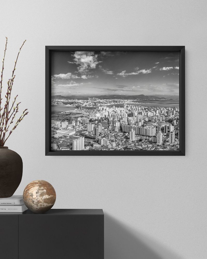 QUADRO-DECORATIVO-ILLUMINATO-CIDADE-DE-FLORIANOPOLIS-PRETO-E-BRANCO