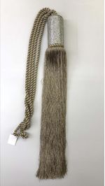 PRENDEDOR-ABRACADEIRA-DE-CORTINA-QQ-BEGE-TUBO-G-MANTA-STRASS-LUBA-ACESSORIOS-POLIESTER