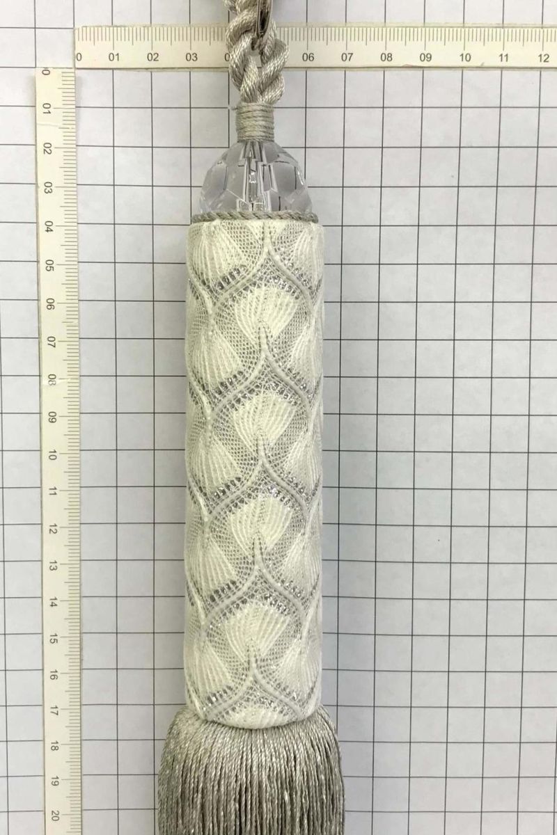 PRENDEDOR-ABRACADEIRA-DE-CORTINA-QQ-CINZA-BOLA-ACRILICA-MANTA-ARABESCO-BR-LUBA-ACESSORIOS-POLIESTER
