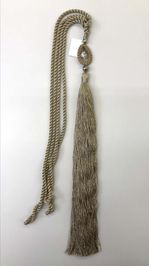 PRENDEDOR-ABRACADEIRA-DE-CORTINA-QQ-BEGE-GOTA-LUBA-ACESSORIOS-POLIESTER
