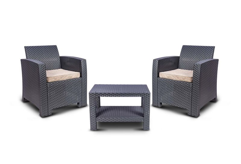 CONJUNTO-RATTAN-2-POLTRONAS---1-MESA-APOIO-COR-CHUMBO-AQUAPLAS-64X78X80CM