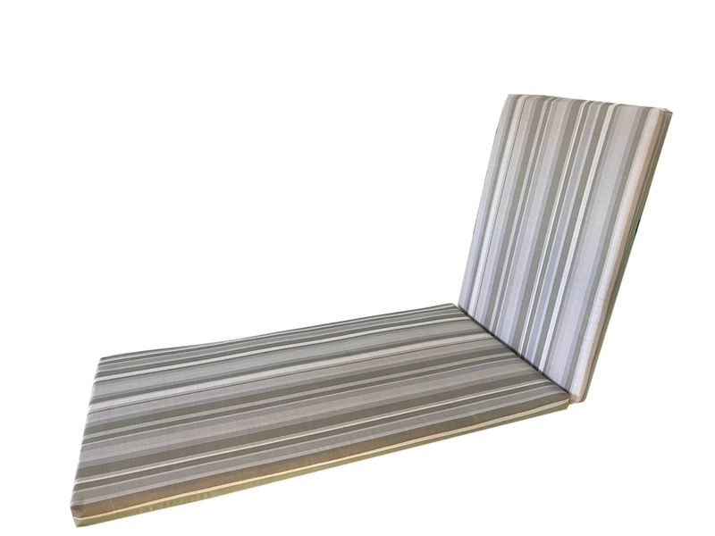 ALMOFADA-EXPREGUICADEIA-EXTERNA-RD-2CM-VERDE-LISTRADO-E-VERDE-LISO