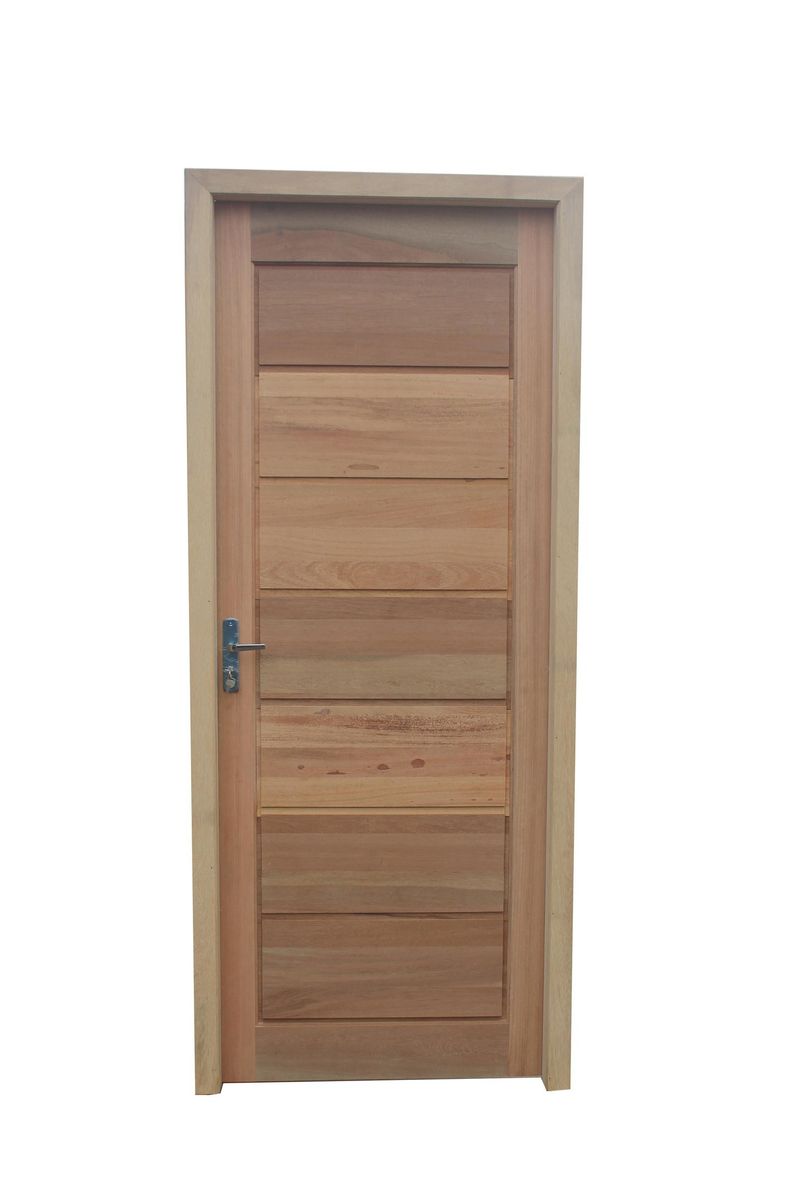 PORTA-DE-MADEIRA-CEDRINHO-RAJADO-BH-1032-7-ALMOFADA-85X213X8-DIREITA