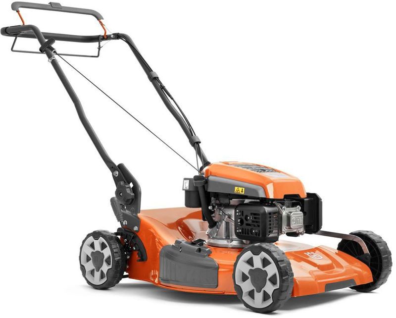MAQUINA-DE-CORTAR-GRAMA-HUSQVARNA-A-COMBUSTAO-GASOLINA-MOTOR-4-TEMPOS-COM-TRACAO-LB256SP-166CC