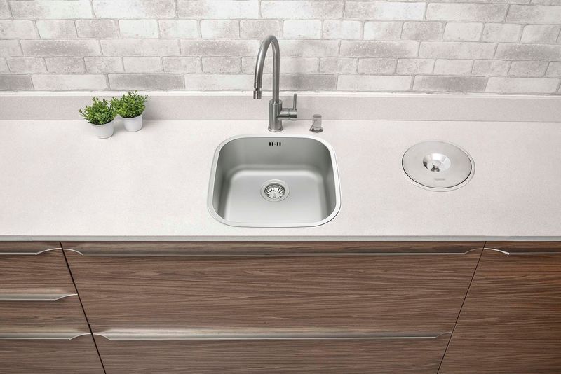 CUBA-DE-EMBUTIR-PARA-COZINHA-TRAMONTINA-RETANGULAR-ACO-INOX-MAXI-40X40CM