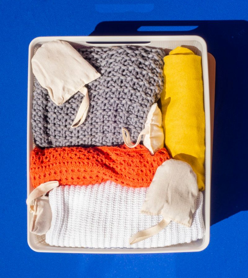 ANTIMOFO-OIKOS-EM-SACOS-CEDRO-KIT-COM-2-UNIDADES