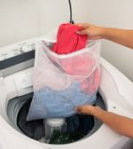 SACO-PARA-MAQUINA-DE-LAVAR-ROUPAS-OIKOS-TAMANHOS-P-M-G-KIT-COM-3-PECAS