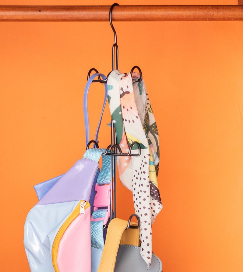 CABIDE-PARA-GUARDA-ROUPA-OIKOS-VETICAL-PARA-BOLSAS-E-ACESSORIOS-PRETO
