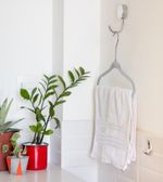 CABIDE-PARA-GUARDA-ROUPA-OIKOS-INFATIS-DE-VELUDO-TOQZINHO-CINZA-KIT-COM-10-UNIDADES