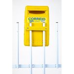 CAIXA-DE-CORREIO-DE-GRADE-GOMA-PEQUENA-AMARELA-20X36X12CM