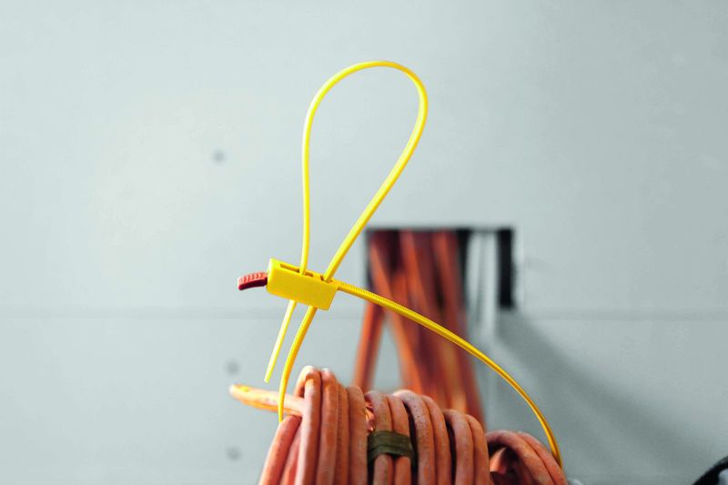 ABRACADEIRA-REUTILIZAVEL-SPEEDY-TIE-HELLERMANNTYTON-RTT750HR-AMARELO-750X13MM