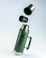 Garrafa Térmica Classic Stanley Green / Verde 946ml