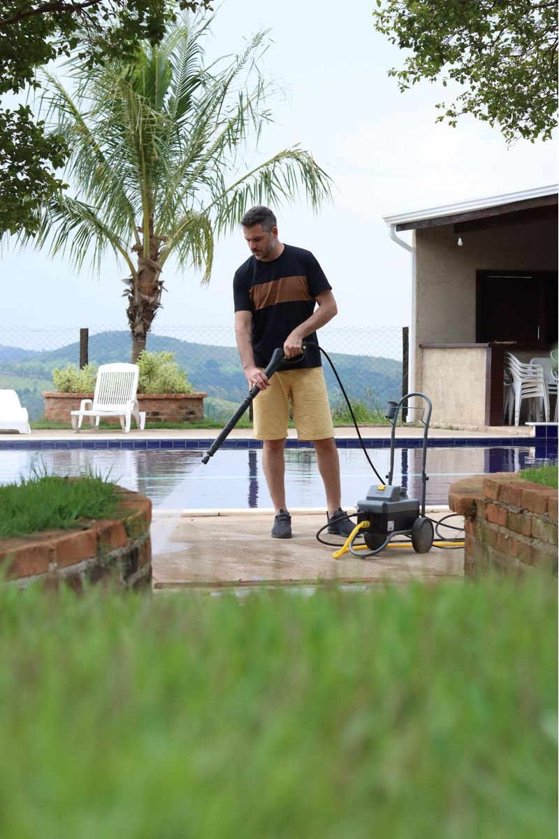Lavadora-de-Alta-Pressao-Profissional-Karcher-Profissional-HD-585-1600-Libras-2200W-220V