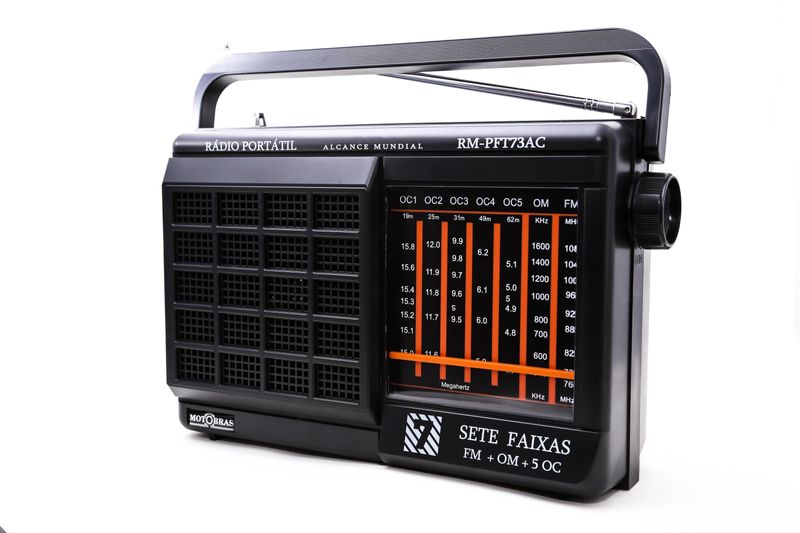 Radio-Portatil-AM-FM-Motobras-RM-PFT-73-AC-Preto-7-Faixas-TradicionalOndas-Curtas