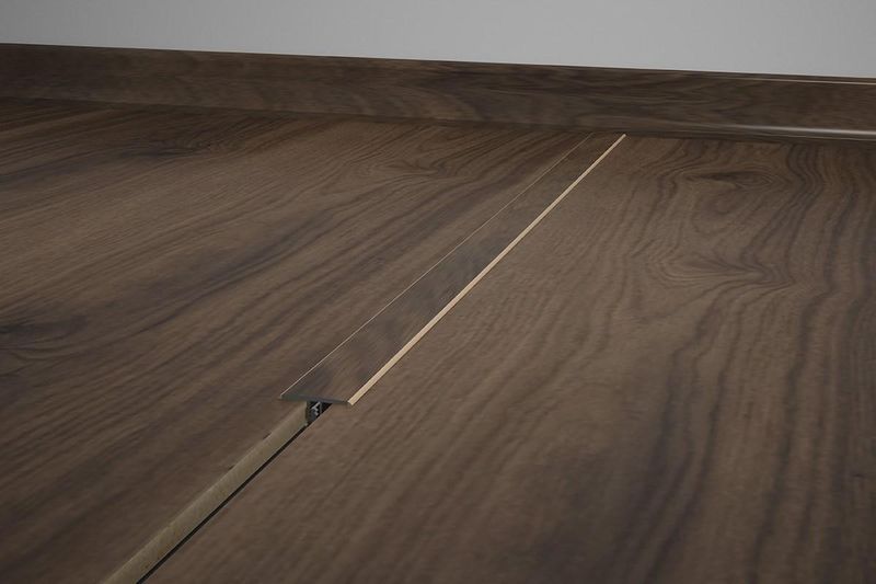 Perfil-T-Junta-de-Dilatacao-Para-Piso-Laminado-Eucafloor-Tecno-Cor-22-180m