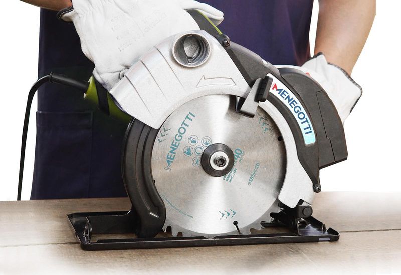 Serra-Circular-Menegotti-MMC-1400W-7-1-4-127V